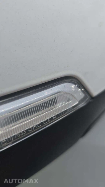 2023 GMC Acadia Denali 5SA - miniatura 31