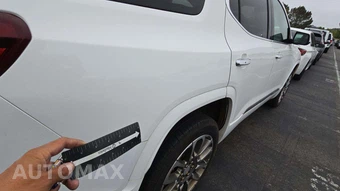 2023 GMC Acadia Denali 5SA - miniatura 32