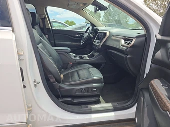 2023 GMC Acadia Denali 5SA - miniatura 8