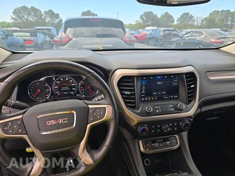 2023 GMC Acadia Denali 5SA - miniatura 11