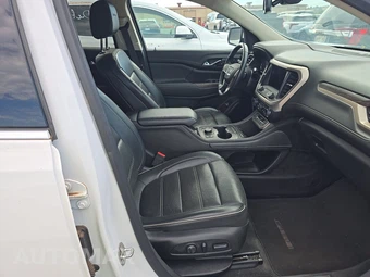 2023 GMC Acadia Denali 5SA - miniatura 8