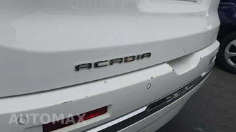 2023 GMC Acadia Denali 5SA - miniatura 27