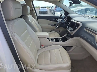 2023 GMC Acadia Denali 5SA - miniatura 8
