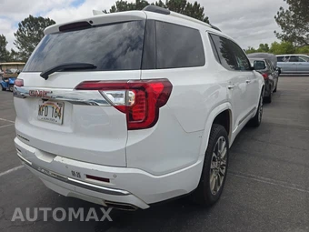 2023 GMC Acadia Denali 5SA - miniatura 4