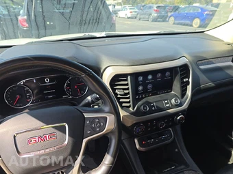2023 GMC Acadia Denali 5SA - miniatura 11