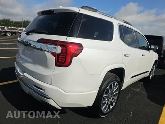 2023 GMC Acadia Denali 5SA - miniatura 4