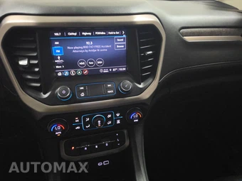 2023 GMC Acadia Denali 5SA - miniatura 11