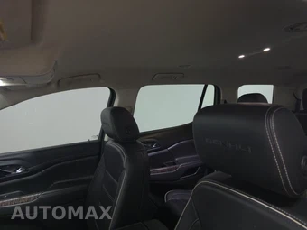 2023 GMC Acadia Denali 5SA - miniatura 18