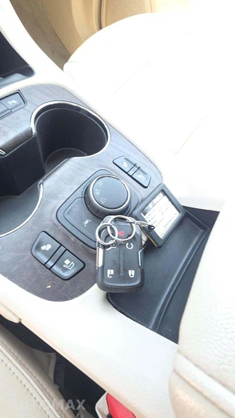 2023 GMC Acadia Denali 5SA - miniatura 18