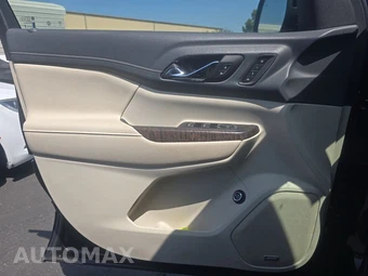 2023 GMC Acadia Denali 5SA - miniatura 9