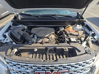 2023 GMC Acadia Denali 5SA - miniatura 16