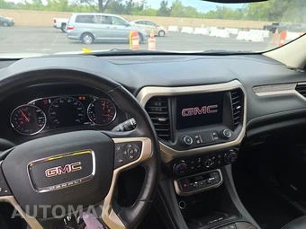 2023 GMC Acadia Denali 5SA - miniatura 11