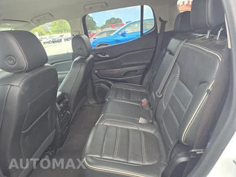 2023 GMC Acadia Denali 5SA - miniatura 13