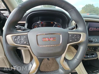2023 GMC Acadia Denali 5SA - miniatura 10