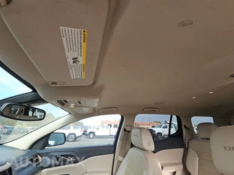 2023 GMC Acadia Denali 5SA - miniatura 15