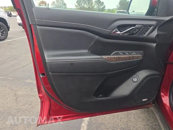 2023 GMC Acadia Denali 5SA - miniatura 9