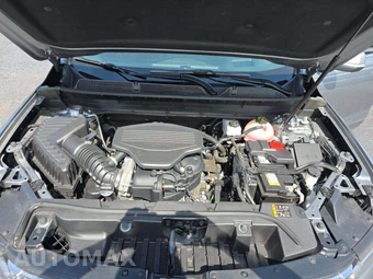 2023 GMC Acadia Denali 5SA - miniatura 29