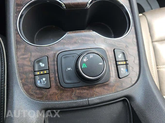 2023 GMC Acadia Denali 5SA - miniatura 33