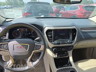 2023 GMC Acadia Denali 5SA - miniatura 11