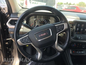 2023 GMC Acadia Denali 5SA - miniatura 10