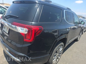 2023 GMC Acadia Denali 5SA - miniatura 4
