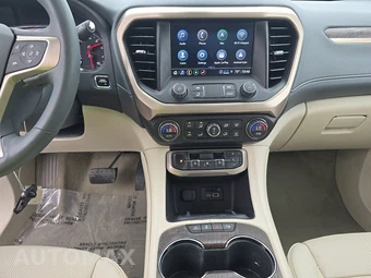 2023 GMC Acadia Denali 5SA - miniatura 11