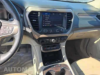2023 GMC Acadia Denali 5SA - miniatura 11