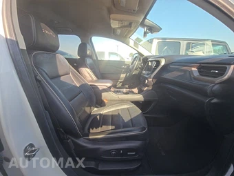 2023 GMC Acadia Denali 5SA - miniatura 8