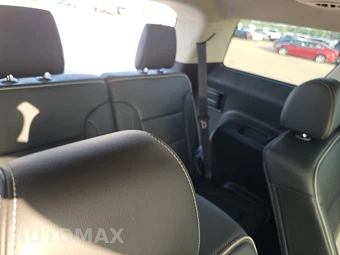 2023 GMC Acadia Denali 5SA - miniatura 14