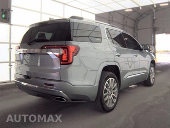 2023 GMC Acadia Denali 5SA - miniatura 4