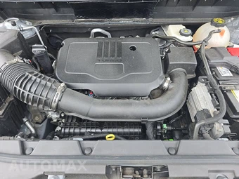 2023 GMC Acadia Denali 5SA - miniatura 15