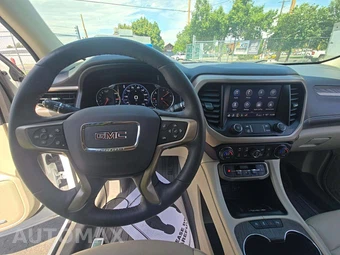 2023 GMC Acadia Denali 5SA - miniatura 10