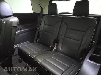2023 GMC Acadia Denali 5SA - miniatura 14