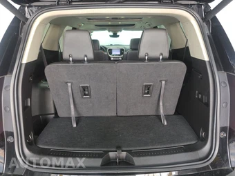 2023 GMC Acadia Denali 5SA - miniatura 17