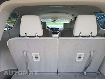 2023 GMC Acadia Denali 5SA - miniatura 14