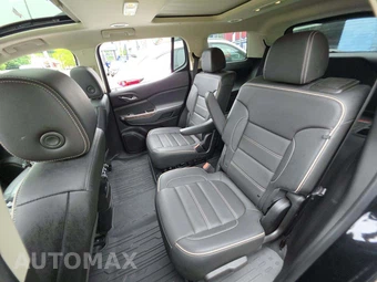 2023 GMC Acadia Denali 5SA - miniatura 13