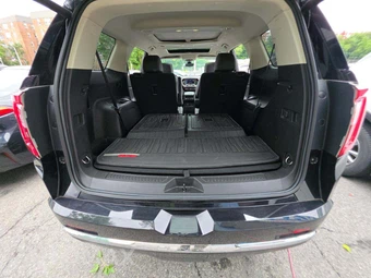 2023 GMC Acadia Denali 5SA - miniatura 15