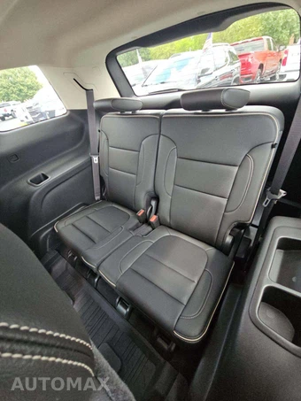 2023 GMC Acadia Denali 5SA - miniatura 11
