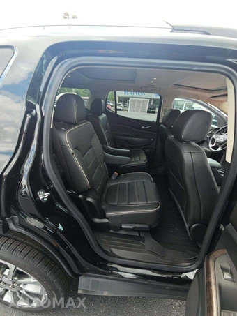 2023 GMC Acadia Denali 5SA - miniatura 14
