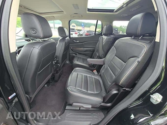 2023 GMC Acadia Denali 5SA - miniatura 10