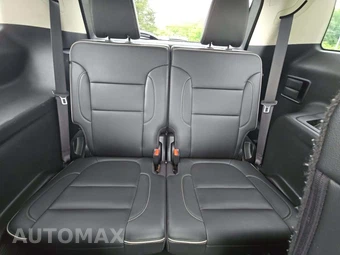 2023 GMC Acadia Denali 5SA - miniatura 11