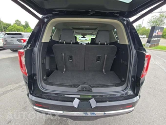 2023 GMC Acadia Denali 5SA - miniatura 12