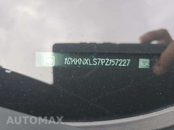 2023 GMC Acadia Denali 5SA - miniatura 2