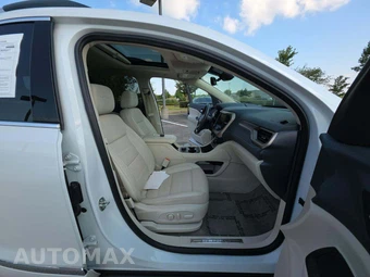 2023 GMC Acadia Denali 5SA - miniatura 16