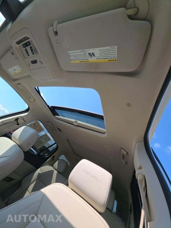 2023 GMC Acadia Denali 5SA - miniatura 8