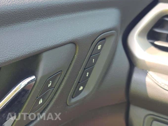 2023 GMC Acadia Denali 5SA - miniatura 23