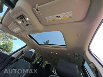 2023 GMC Acadia Denali 5SA - miniatura 8