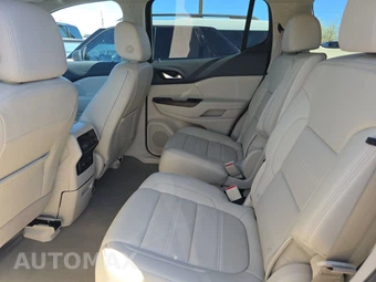 2023 GMC Acadia Denali 5SA - miniatura 13