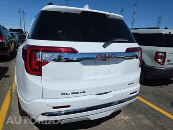 2023 GMC Acadia Denali 5SA - miniatura 5