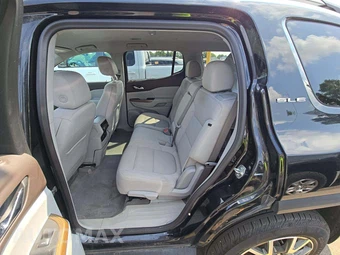 2023 GMC Acadia SLE - miniatura 13